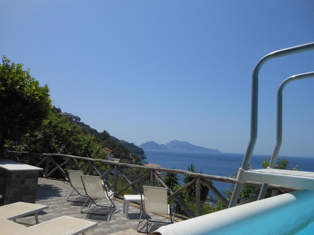 VILLA BEATRICE SORRENTO MASSA LUBRENSE Italia da 499 HOTELMIX